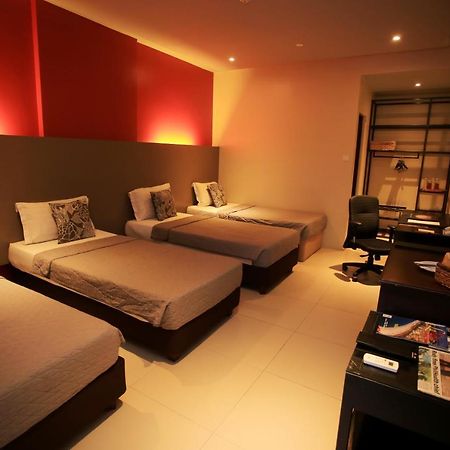 The Oriental Leyte Hotel Tacloban Buitenkant foto